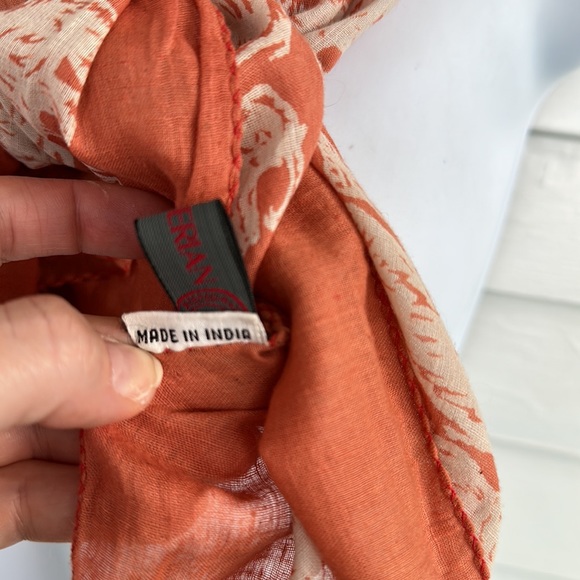 Scarf - Picture 3 of 5